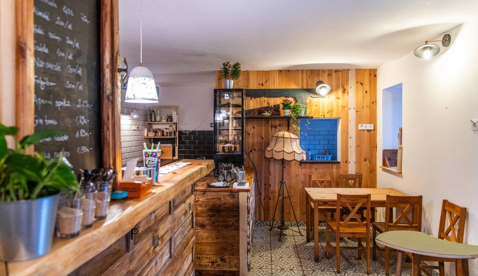Minifaktura Loft Apartman & Reggelizo Es Etelbar Szokolya Ngoại thất bức ảnh